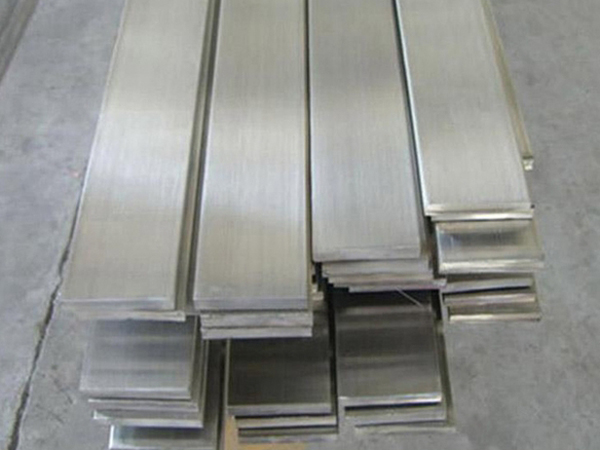 在陰極扁鋼焊接的過程中需要注意哪些事項？